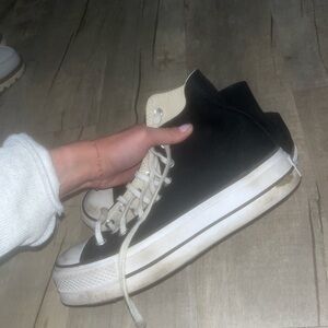 Platform converse